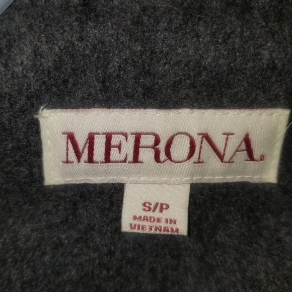 Beautiful thick coat - Picture 5 of 5